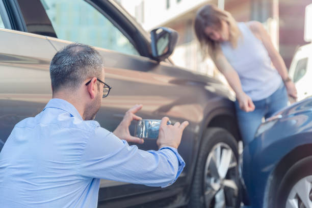 Professional Car Insurance Near Me technician working in Saratoga, WY